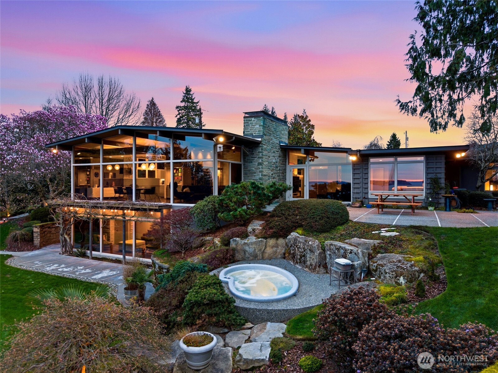 Photo of 316 Heather Road, Everett, WA 98203