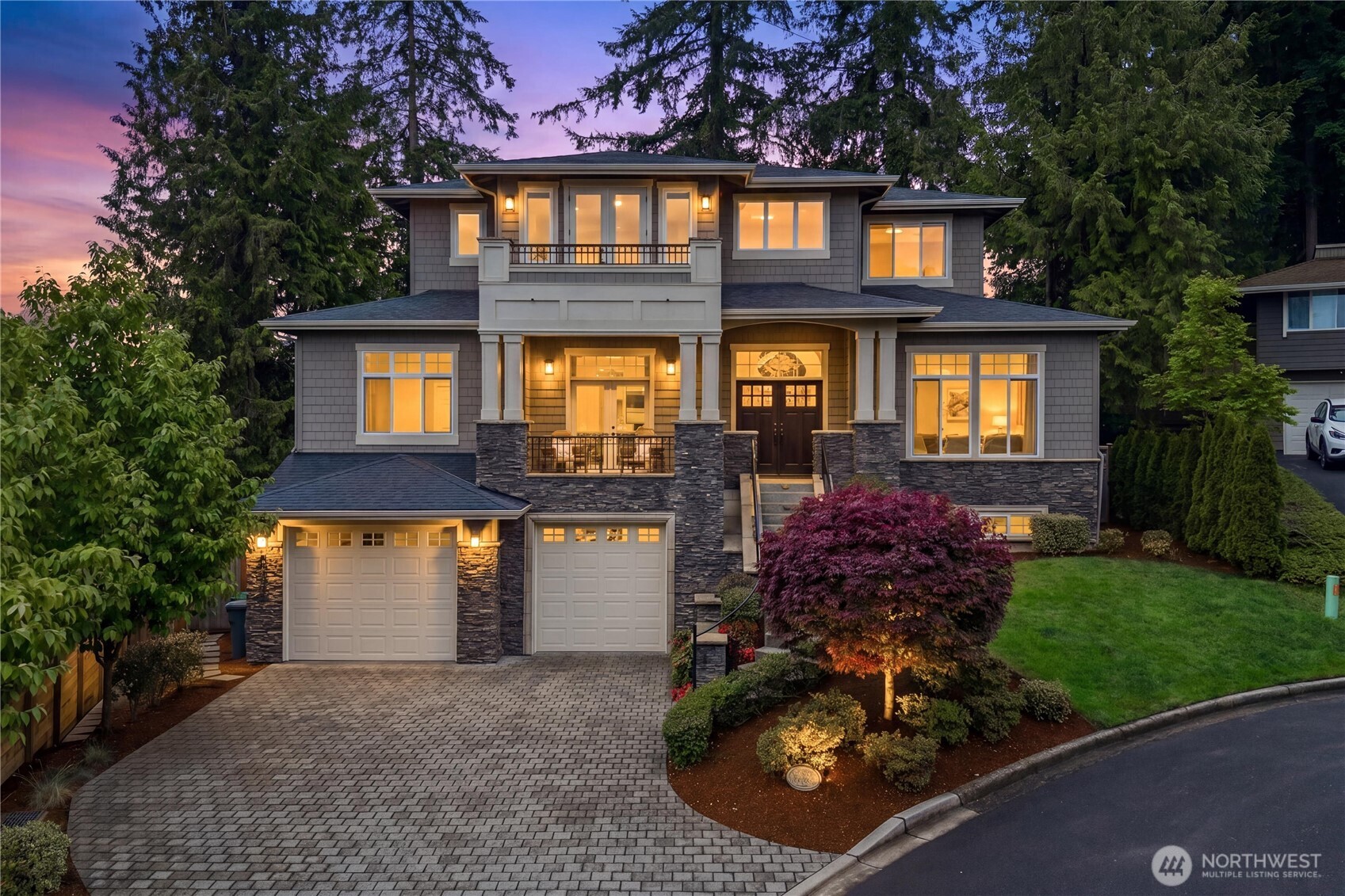 Photo of 10223 NE 22nd Place, Bellevue, WA 98004