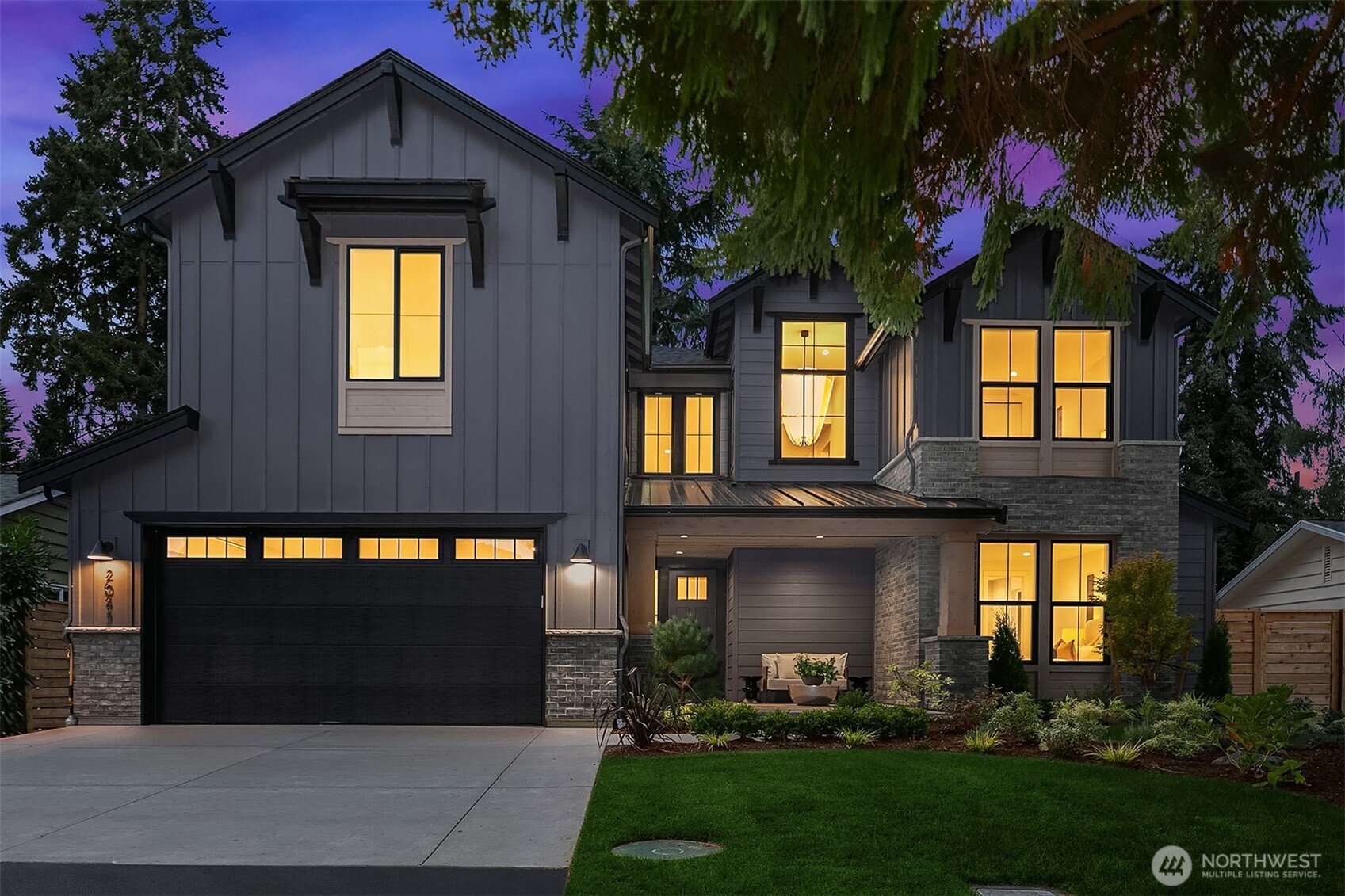 Photo of 2643 106th Avenue NE, Bellevue, WA 98004