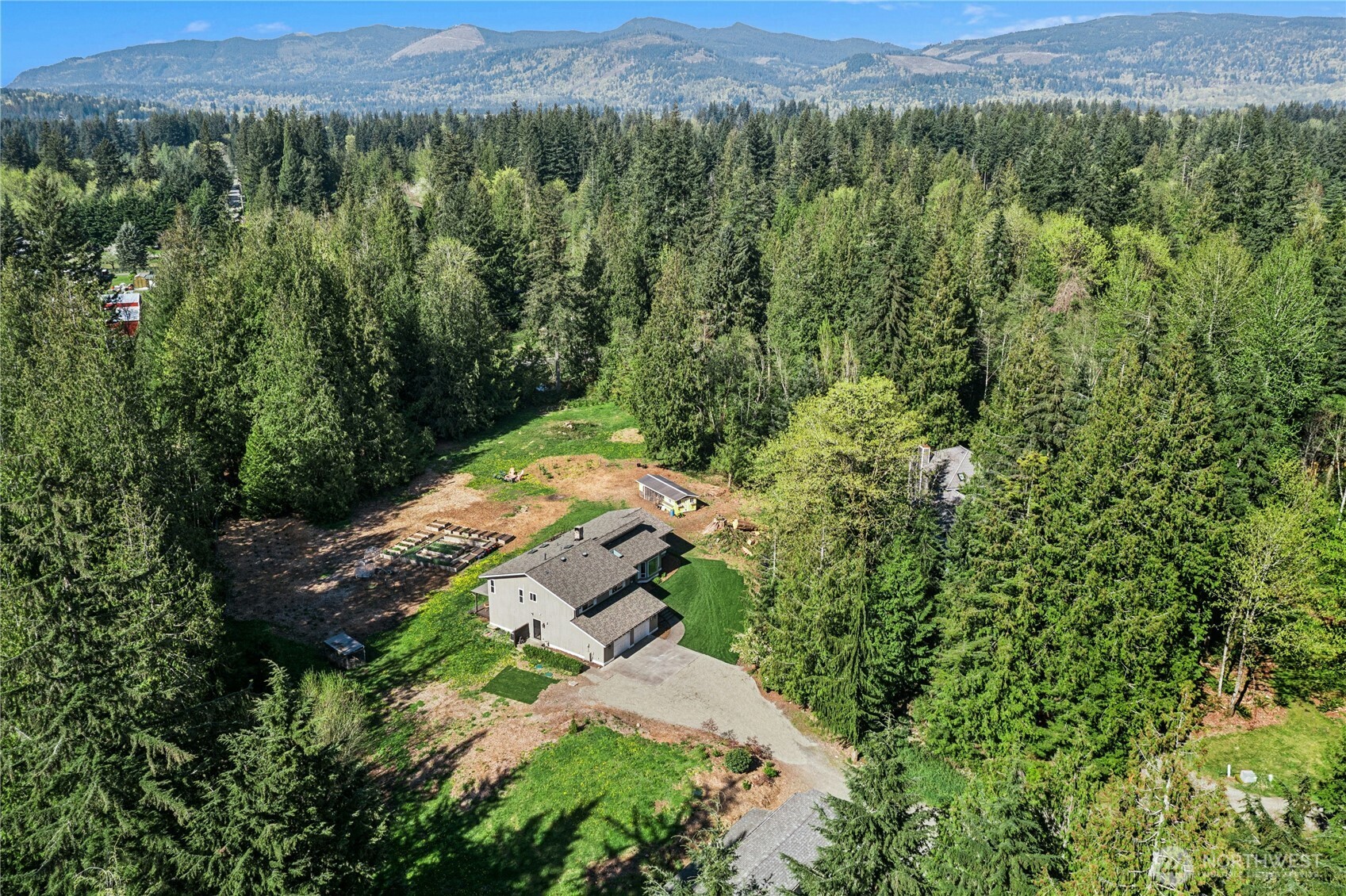 Photo of 26100 SE 225th Place, Maple Valley, WA 98038