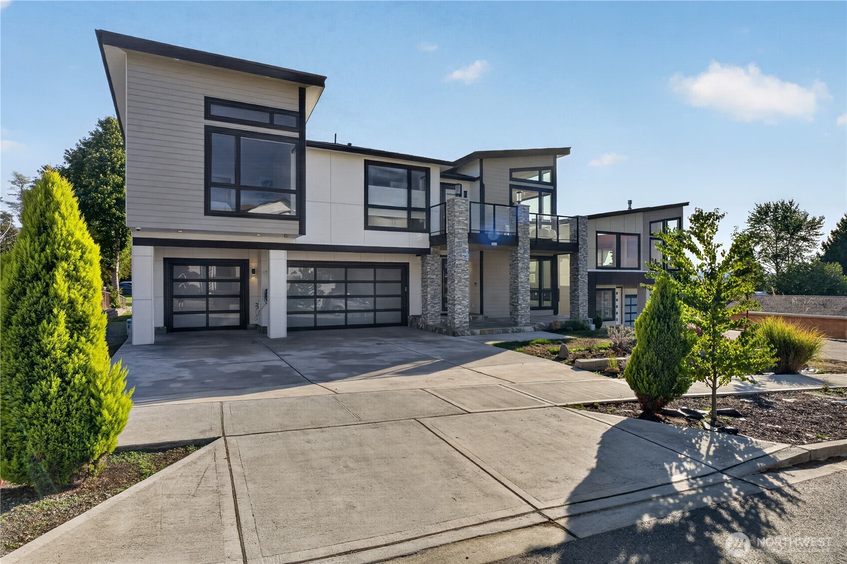 Photo of 1417 N 24th st, Renton, WA 98056