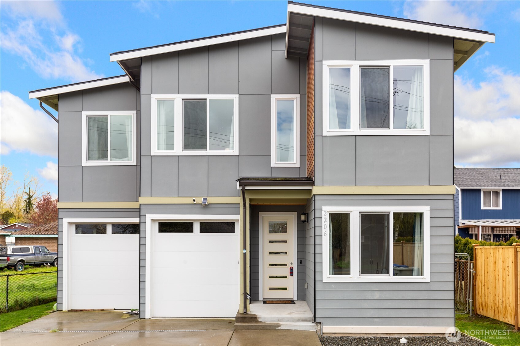 Photo of 2206 Talbot Road S, Renton, WA 98055