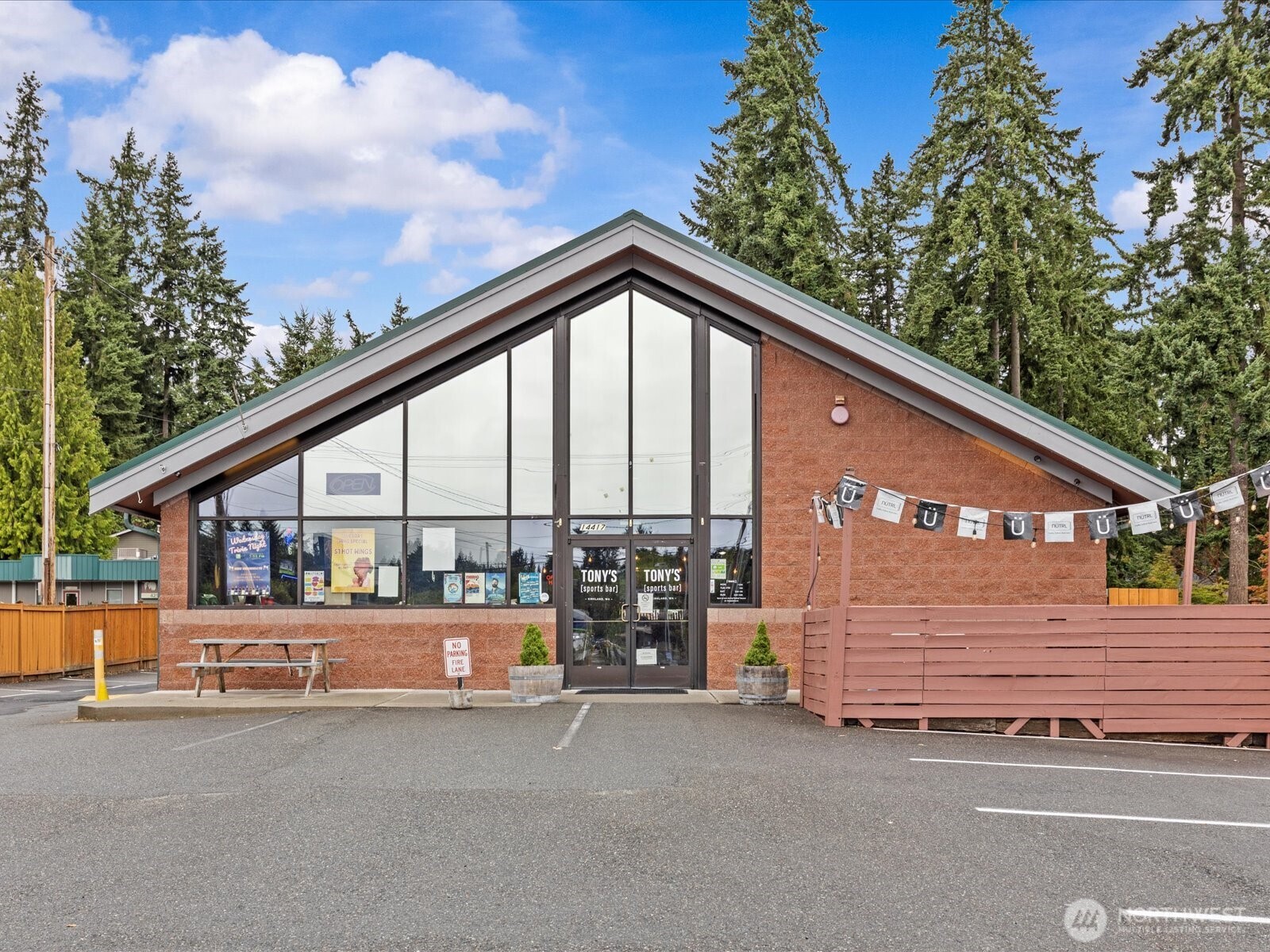 Photo of 14417 124th Avenue NE, Kirkland, WA 98034