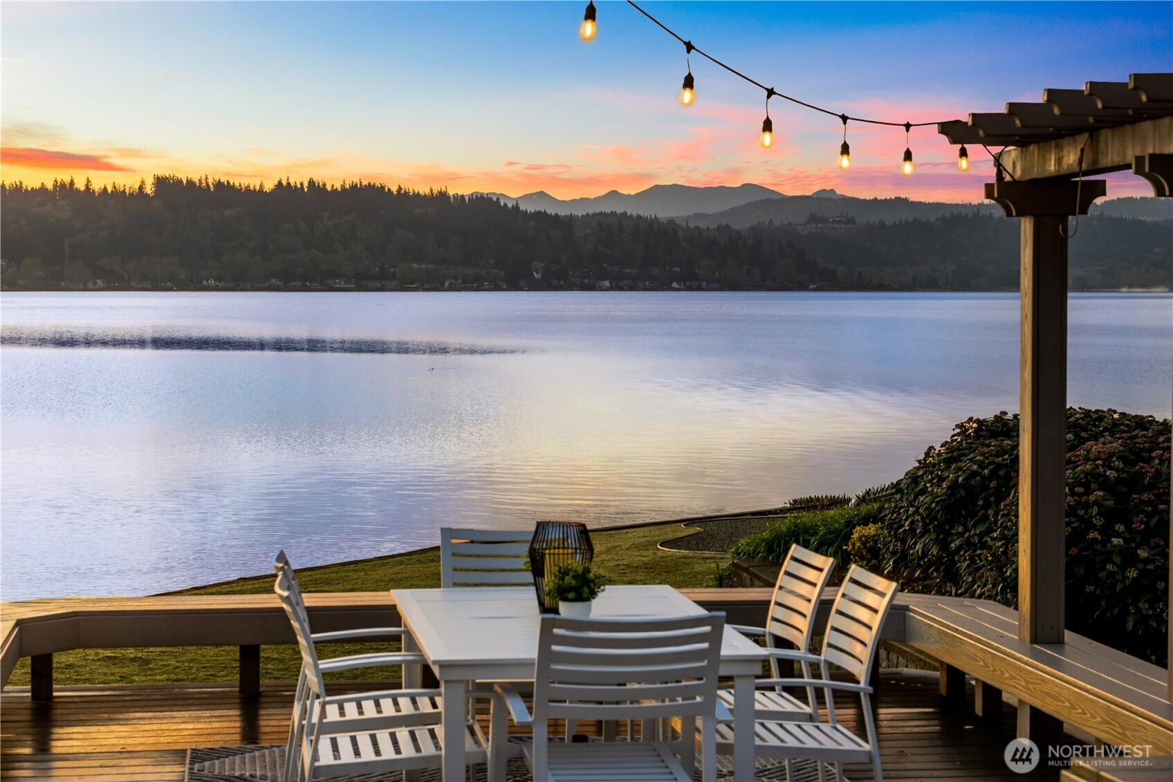 Photo of 3418 W Lake Sammamish Parkway SE, Bellevue, WA 98008