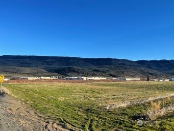 Photo of 851 S Van Well Ave., East Wenatchee, WA 98802