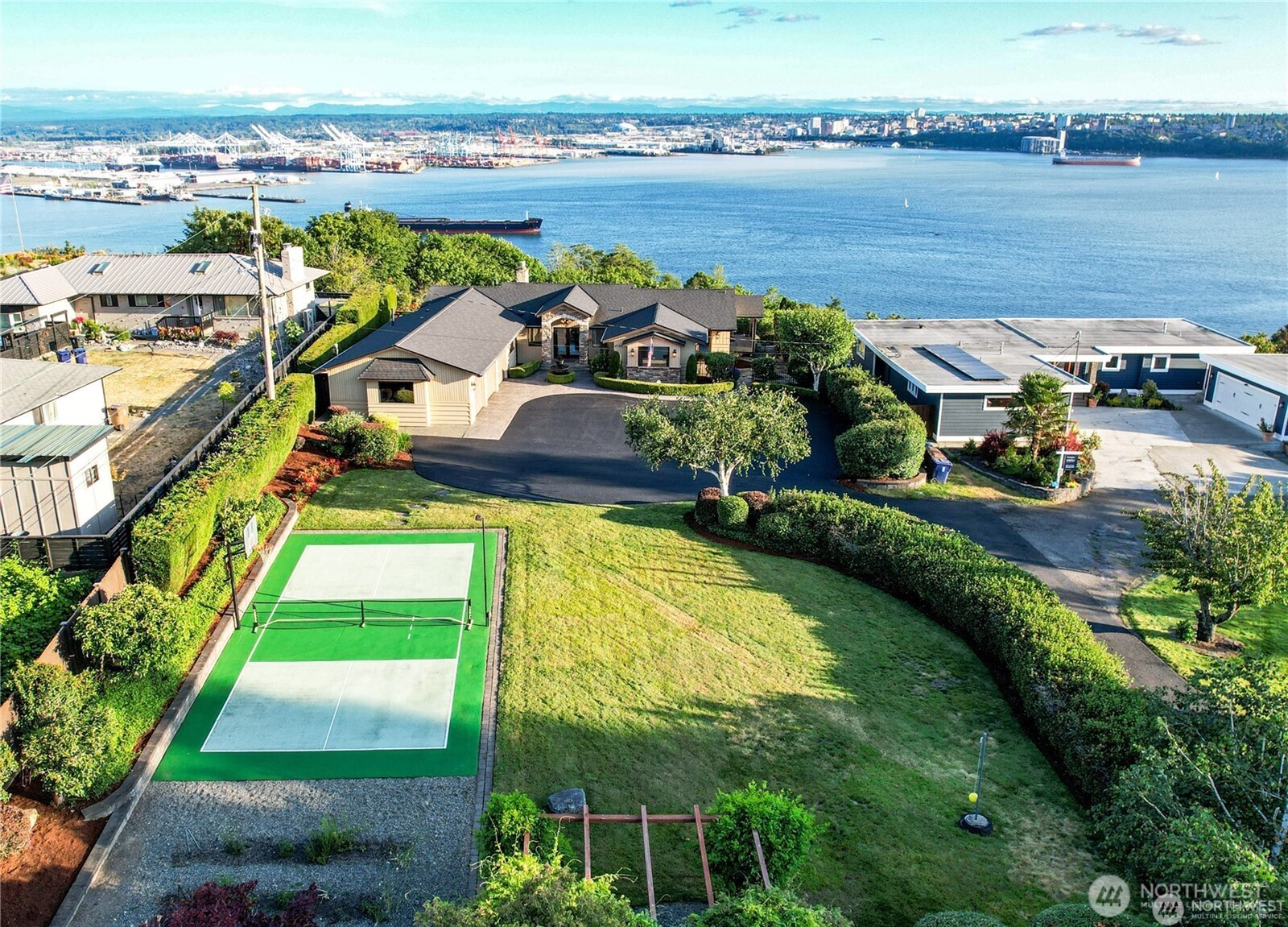 Photo of 4702 Browns Point Boulevard NE, Tacoma, WA 98422