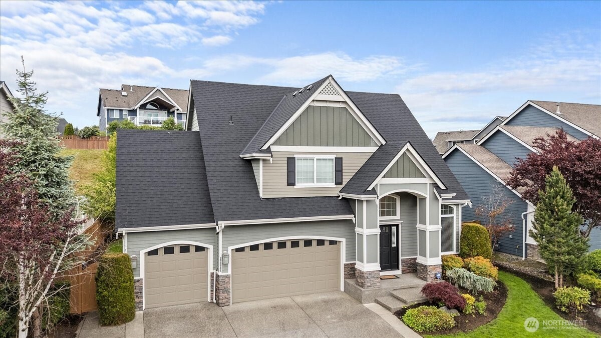 Photo of 27546 254th Way SE, Maple Valley, WA 98038