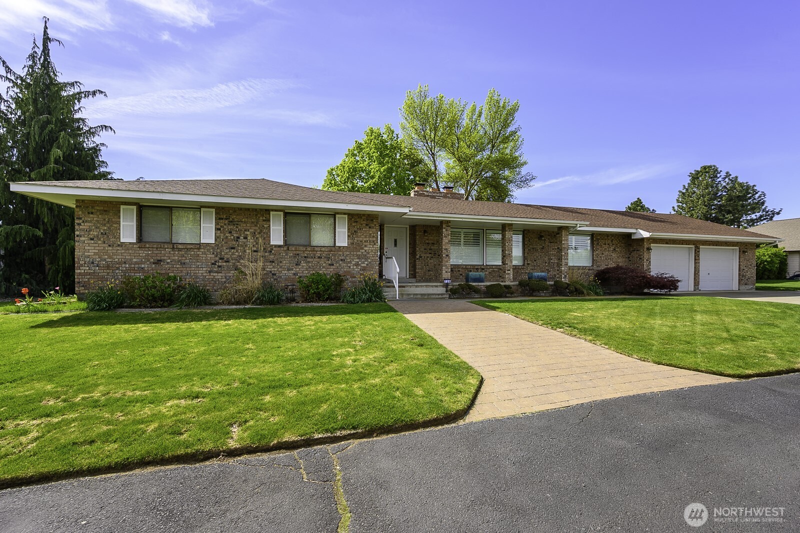 Photo of 725 Canterbury Road NW, Soap Lake, WA 98851