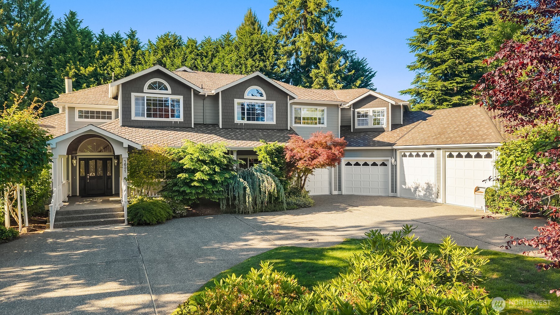 Photo of 1631 180th Place SW, Lynnwood, WA 98037
