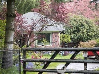 Photo of 4325 NE Sunset Blvd, Renton, WA 98059