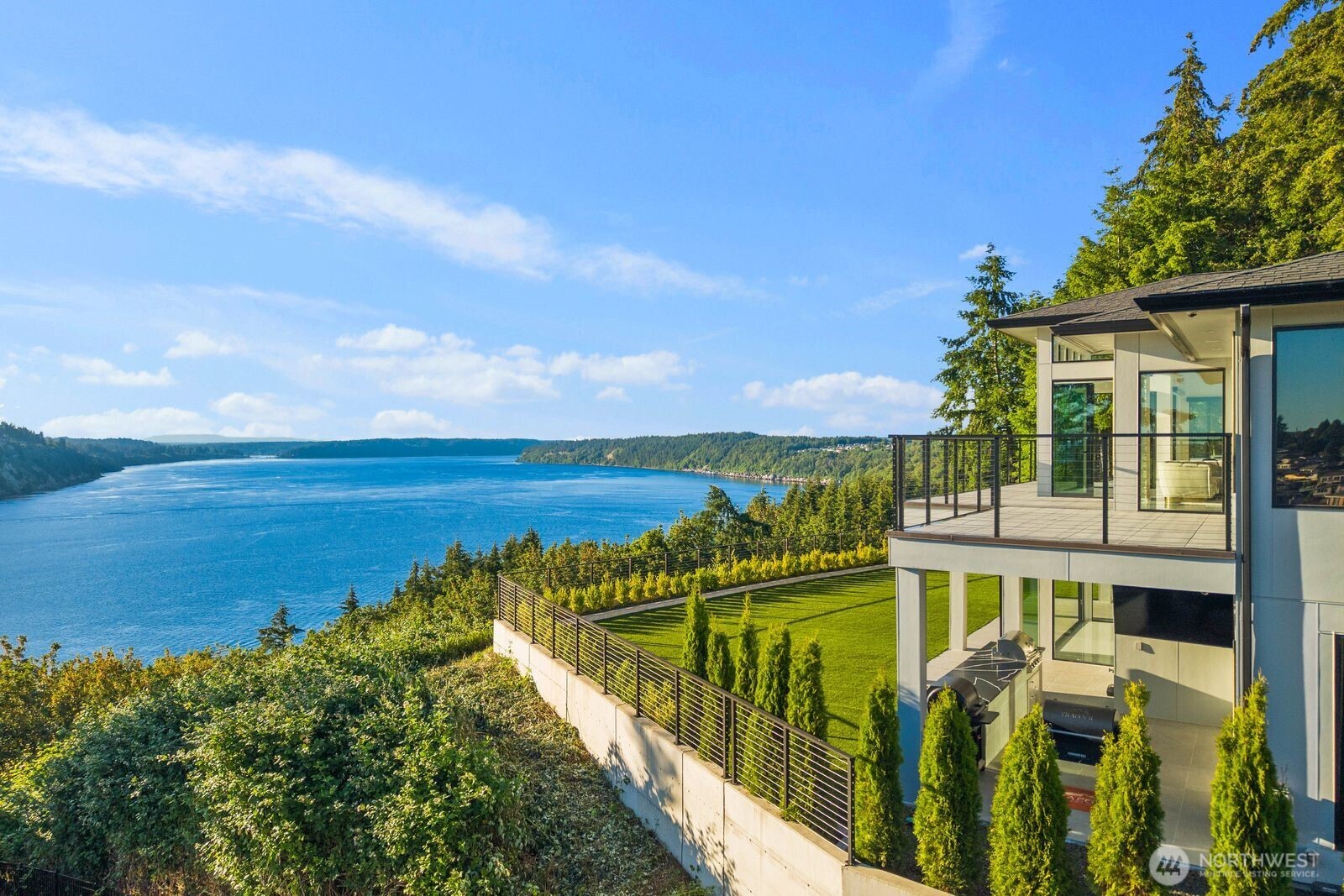 Photo of 3024 N Vista View Drive, Tacoma, WA 98407