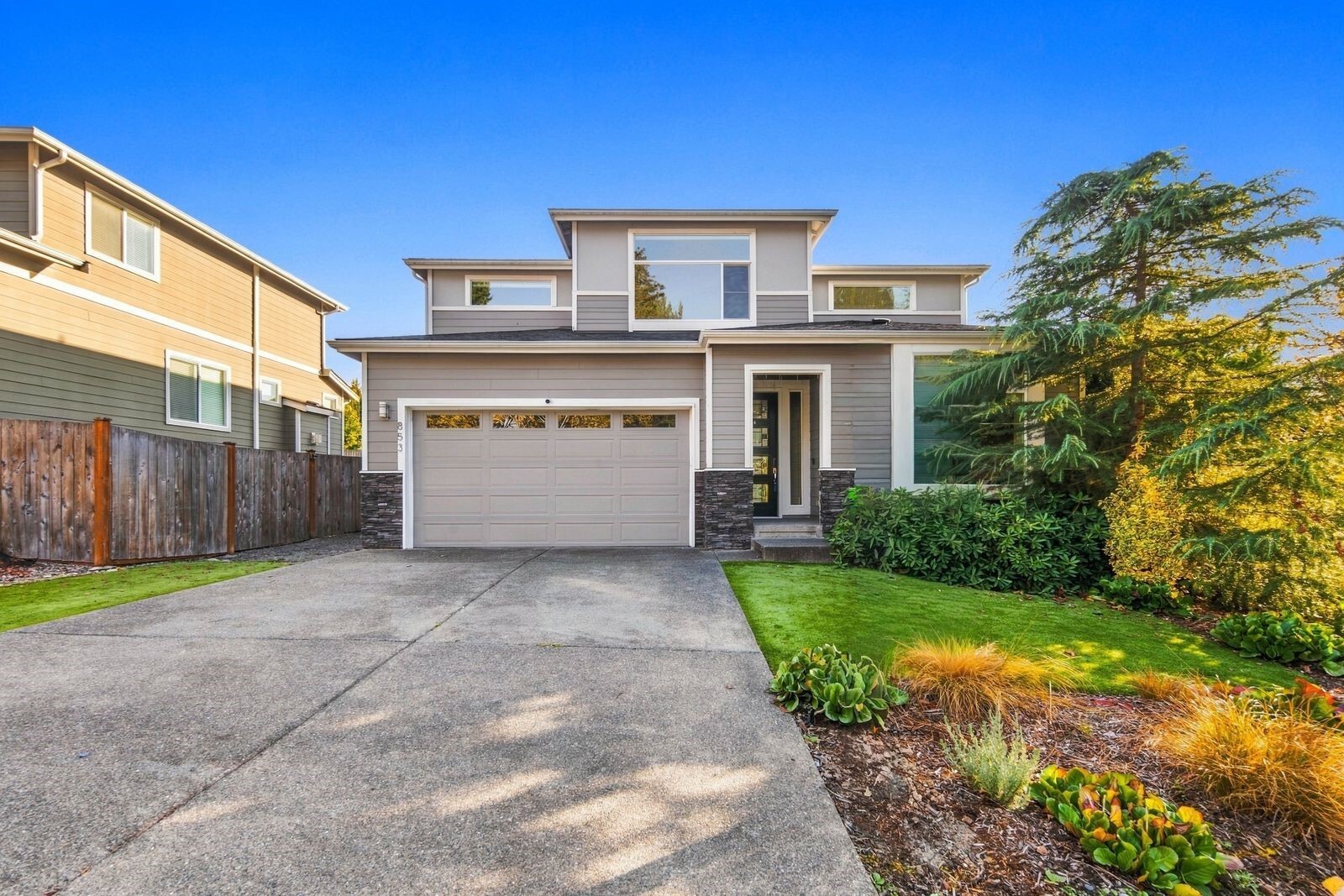 Photo of 853 S 49th Street, Renton, WA 98055