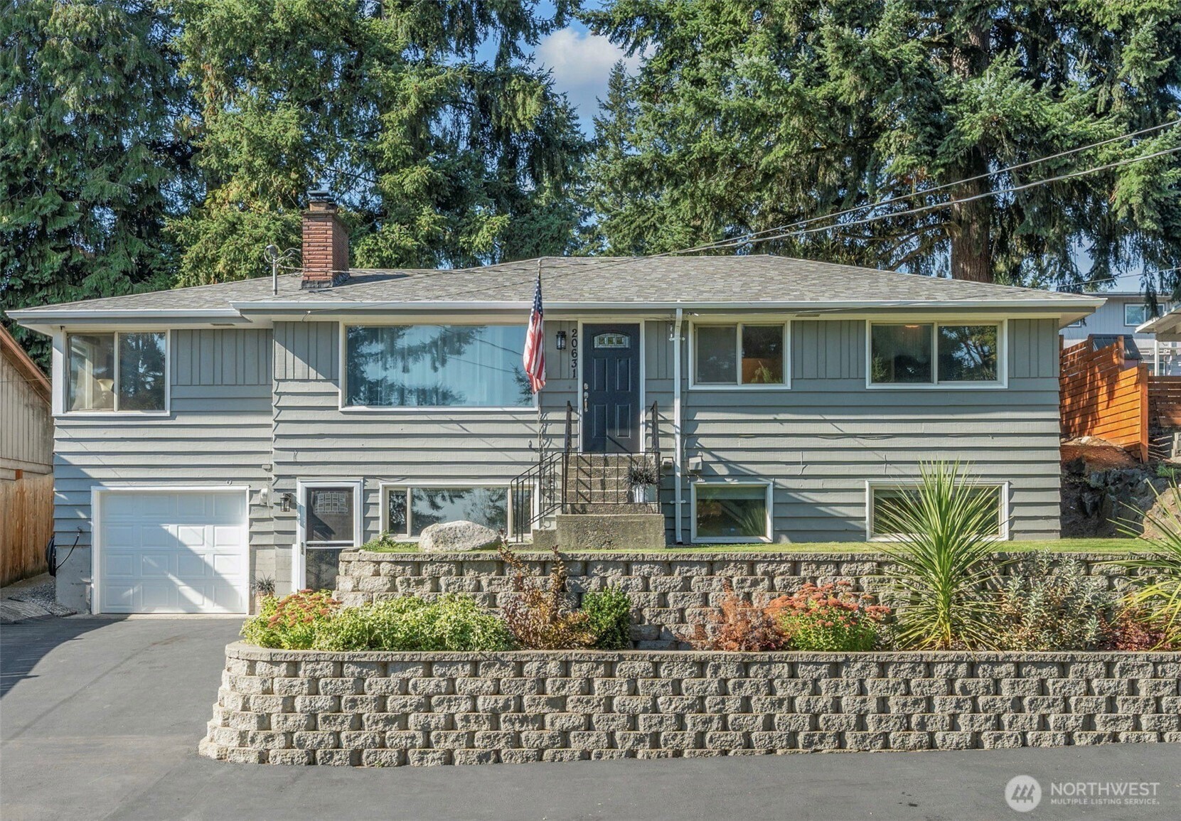 Photo of 20631 10th Avenue S, Des Moines, WA 98198