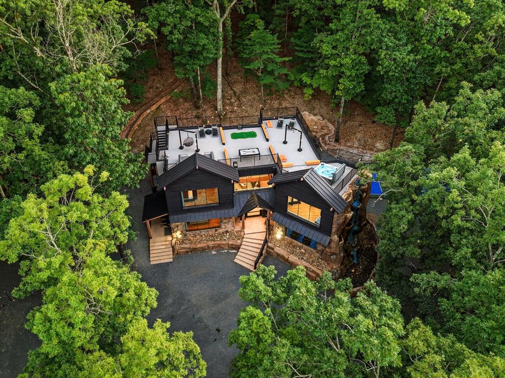 Photo of 251 Little Creek Lane, Broken Bow, OK 74728