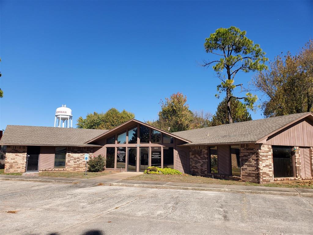 Photo of 2202 Westpark Drive, Norman, OK 73069