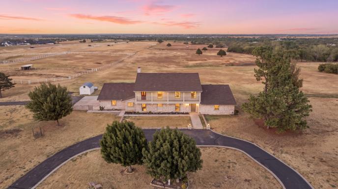 Photo of 12700 N Frisco Road, Yukon, OK 73099