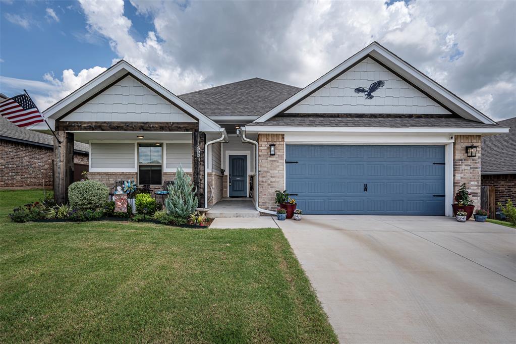 Photo of 903 Dahlia Lane, Noble, OK 73068