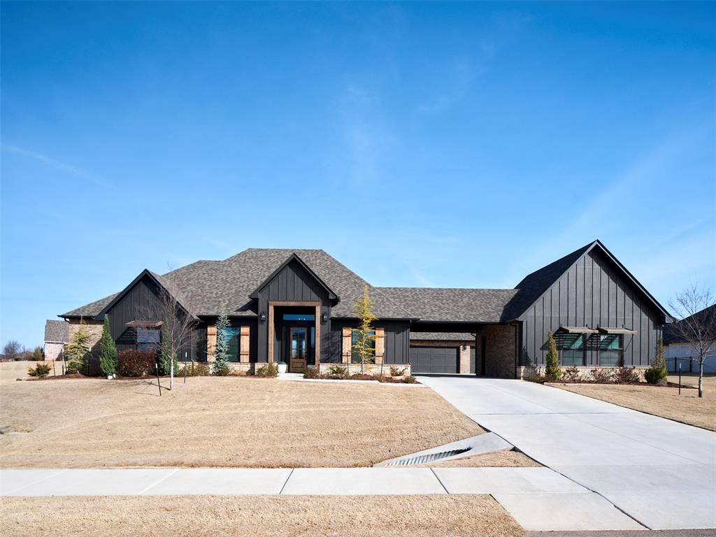 Photo of 915 Villaverde Drive, Norman, OK 73071