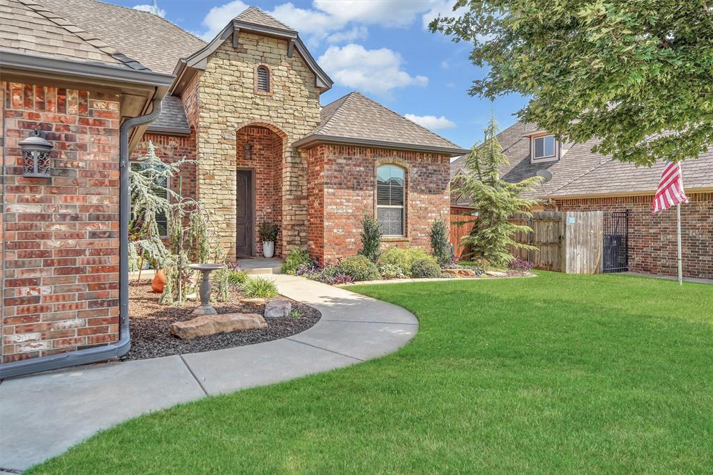 Photo of 612 Old Home Place, Yukon, OK 73099