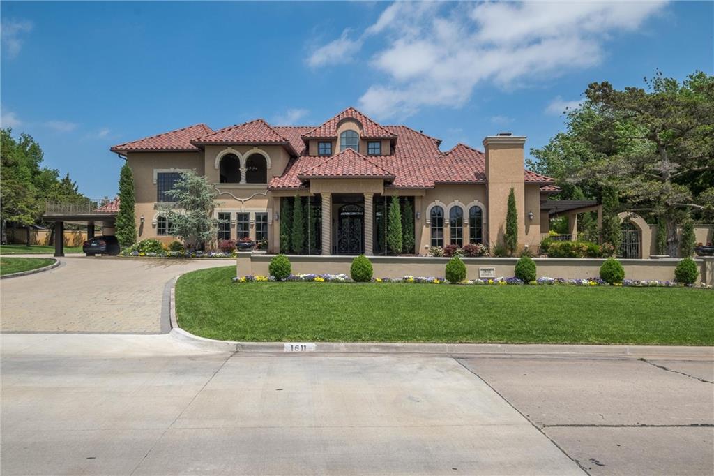 Photo of 1611 Guilford Lane, Nichols Hills, OK 73120