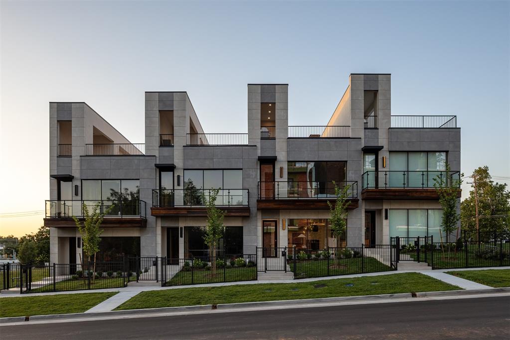 Photo of 907 NW 9th Street, Oklahoma City, OK 73106