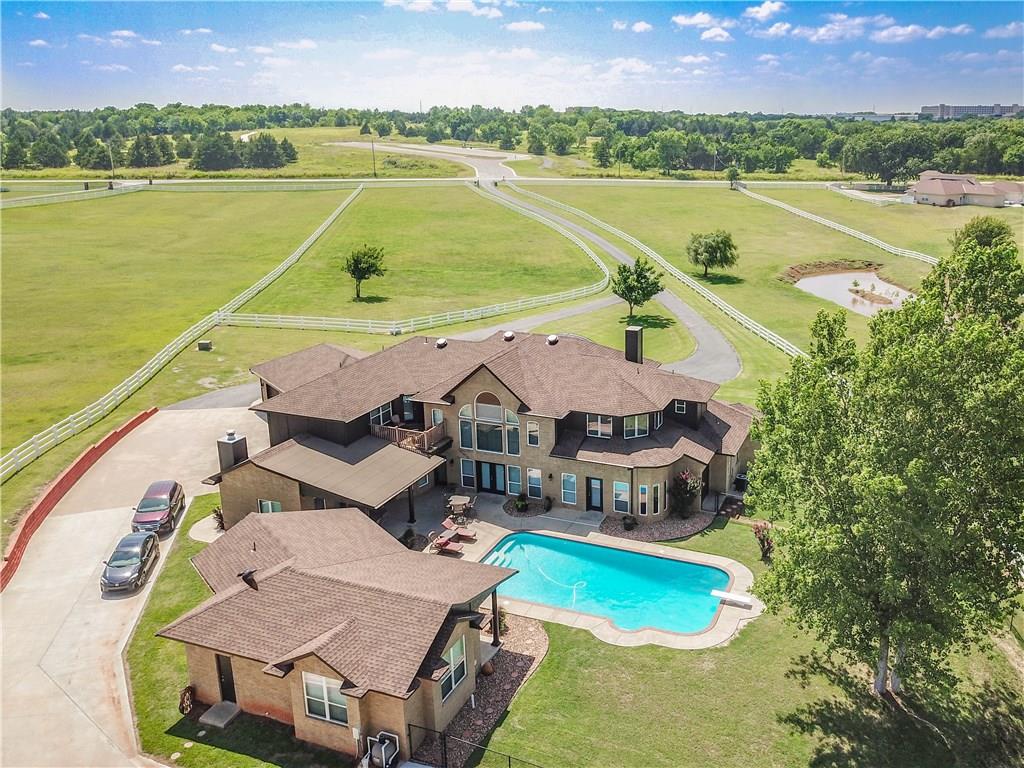 Photo of 2701 SE 36th Avenue, Norman, OK 73026