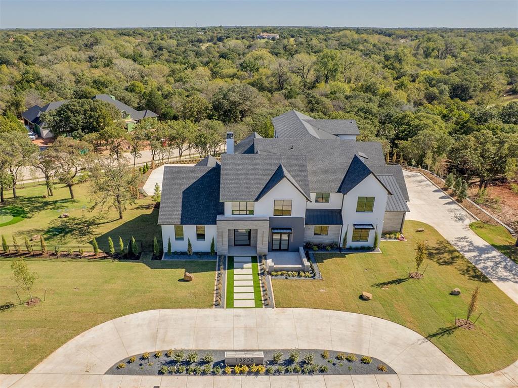 Photo of 13908 Hillside Circle, Oklahoma City, OK 73013