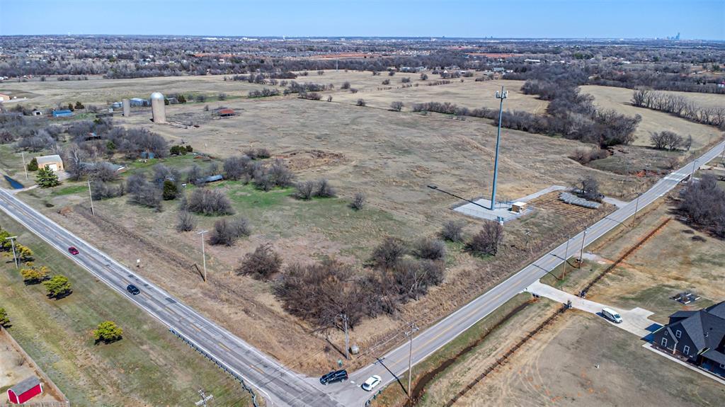 Photo of 12915 SW 44th Street, Mustang, OK 73064