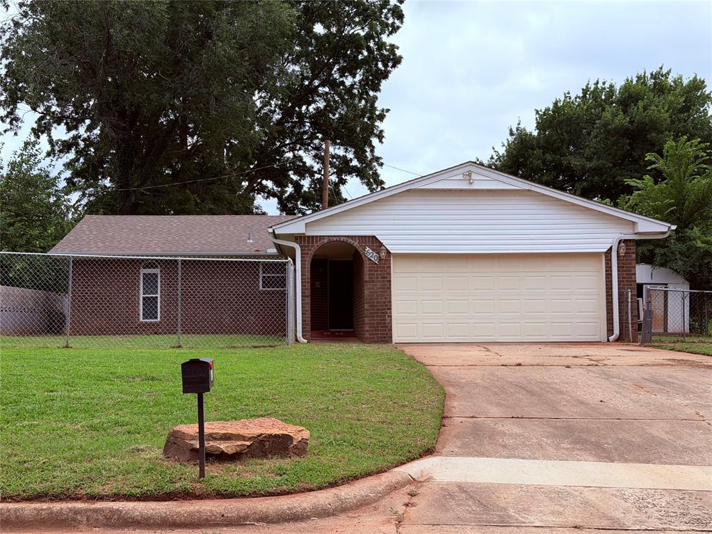 Photo of 620 W Adams Street, Purcell, OK 73080