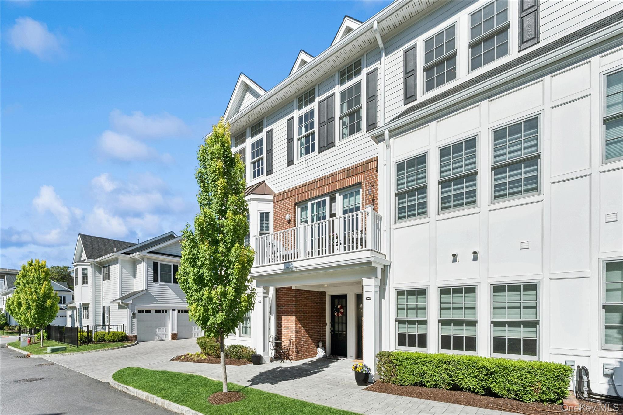 Photo of 1001 Mill Creek N, Roslyn, NY 11576