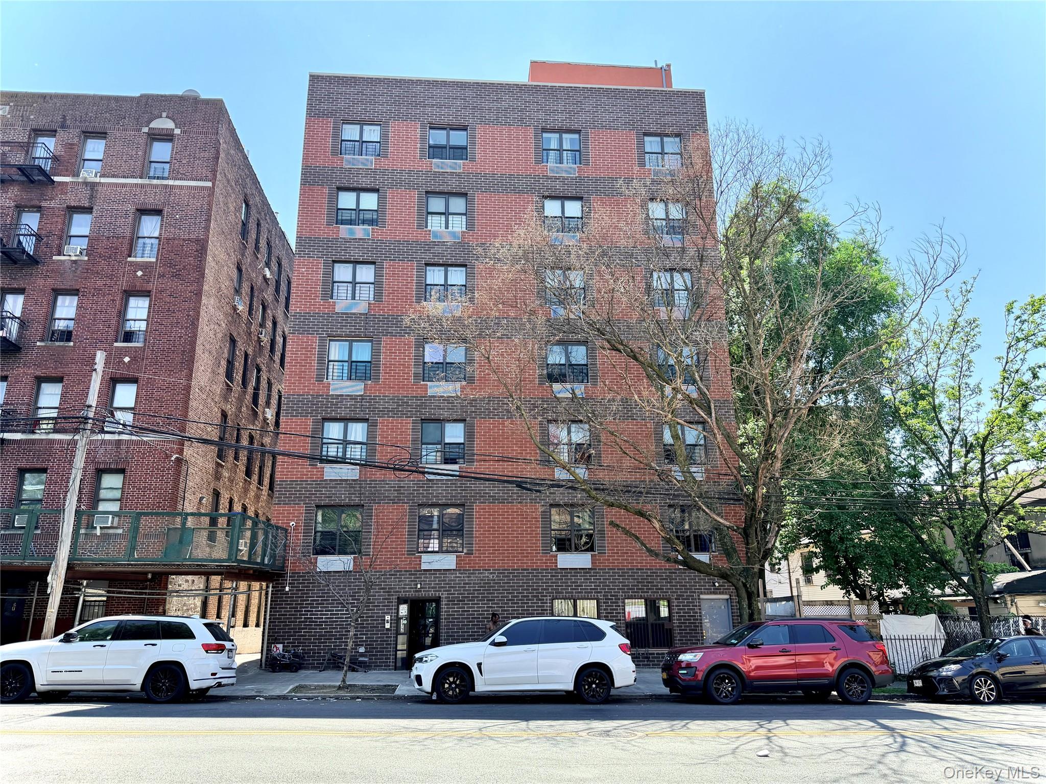 Photo of 772 E 182nd Street, Bronx, NY 10460