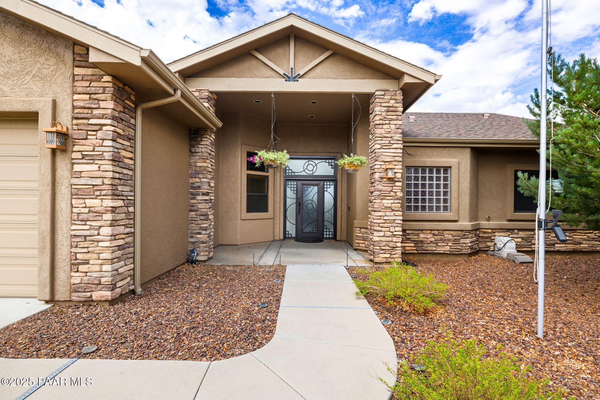 Photo of 2184 Desert Willow Drive, Prescott, AZ 86301