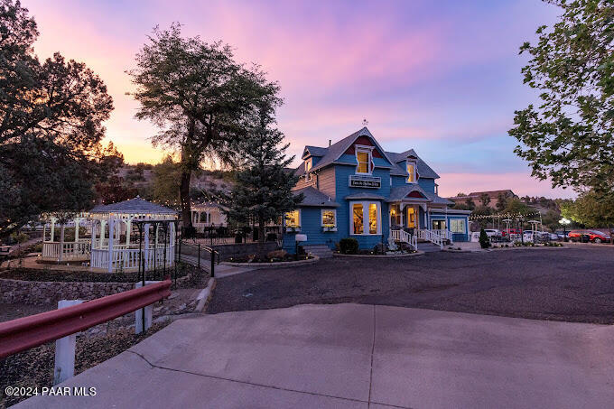 Photo of 2516 N Willow Creek Road, Prescott, AZ 86305