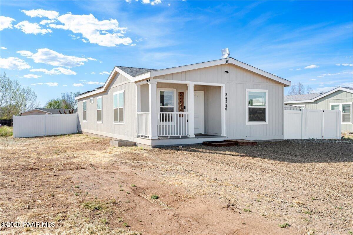 Photo of 24380 N Marblehead Avenue, Paulden, AZ 86334