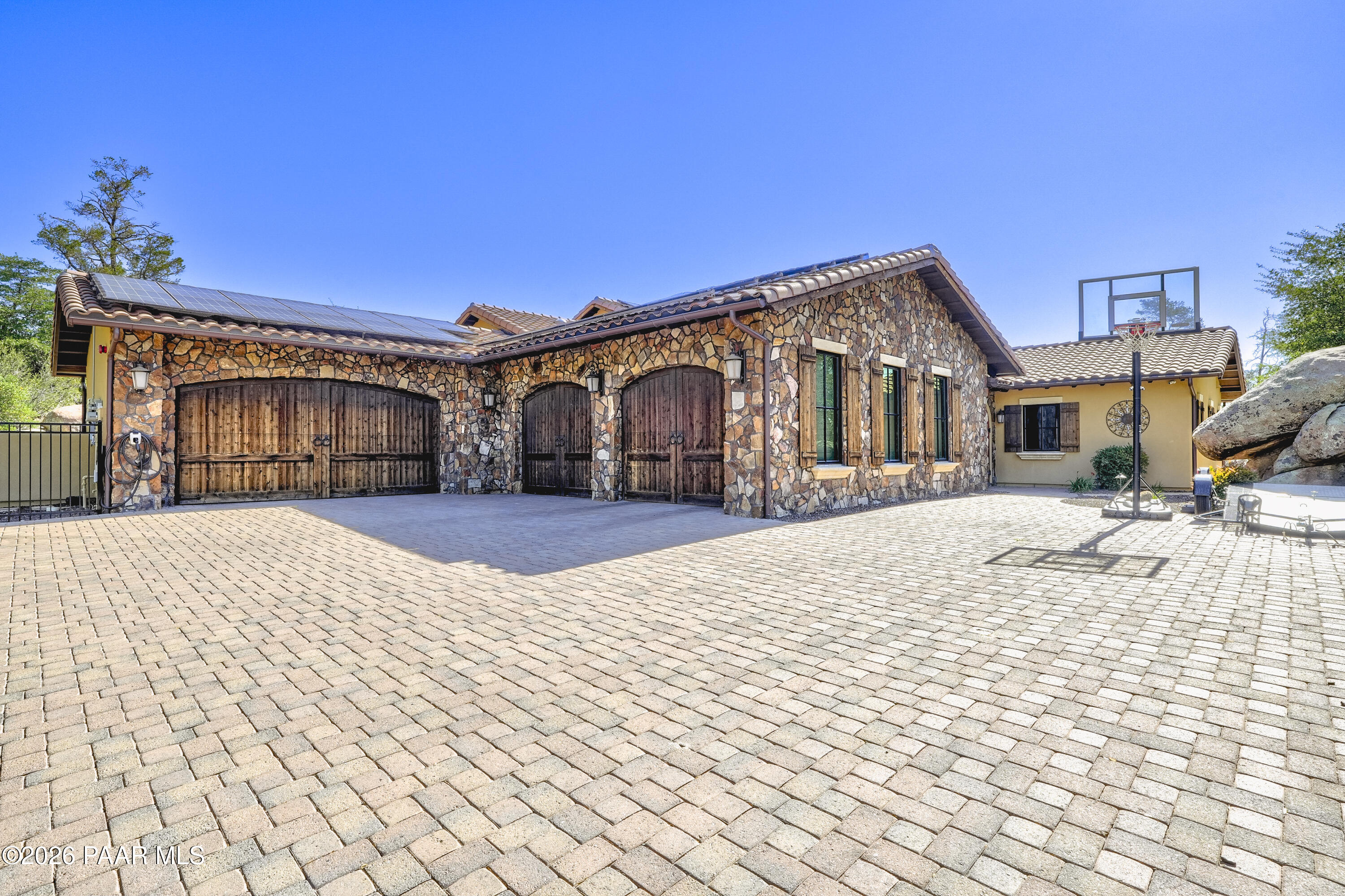 Photo of 1229 Sierry Peaks Drive, Prescott, AZ 86305