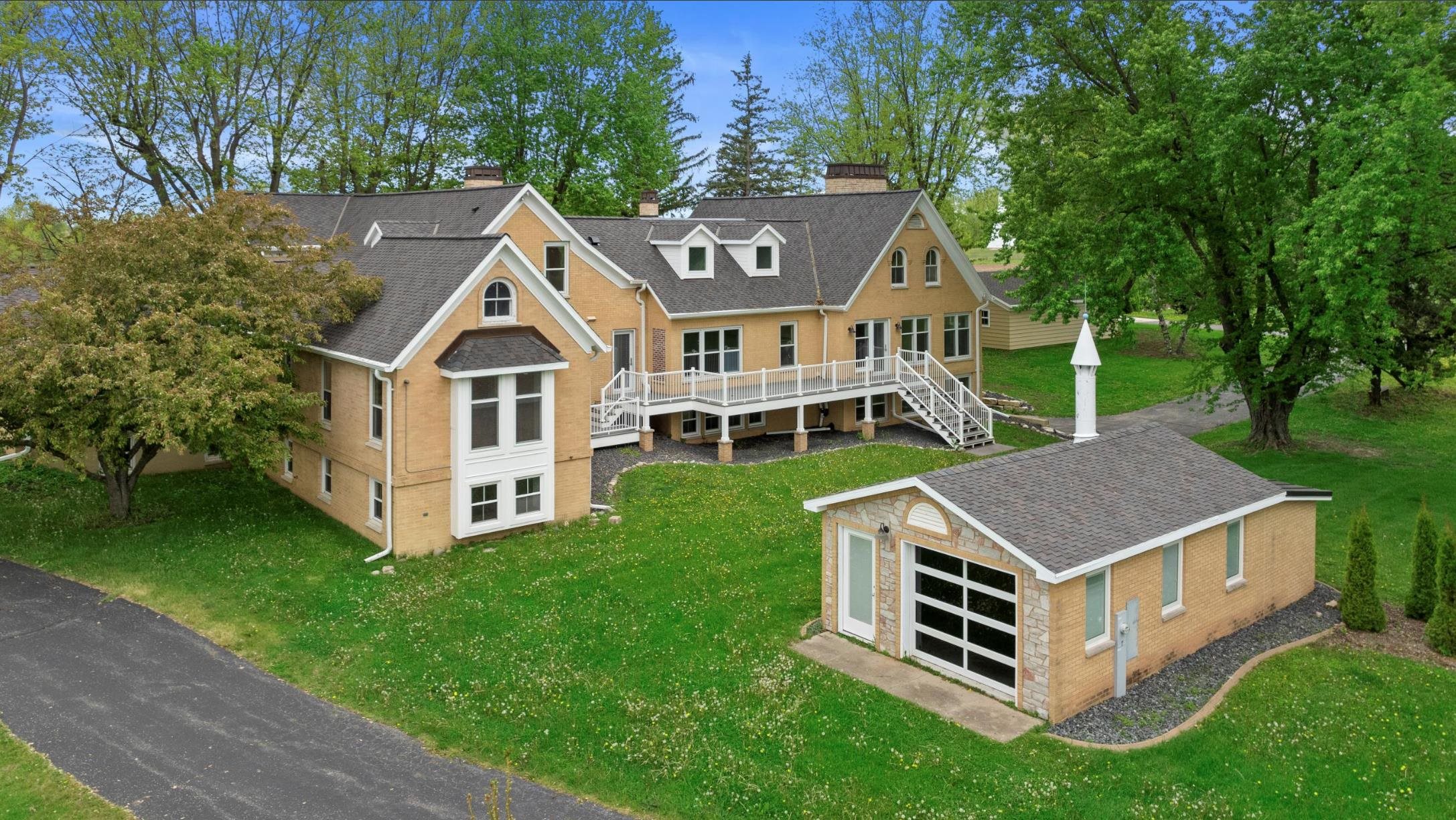 Photo of 6600 N BALLARD Road, APPLETON, WI 54913