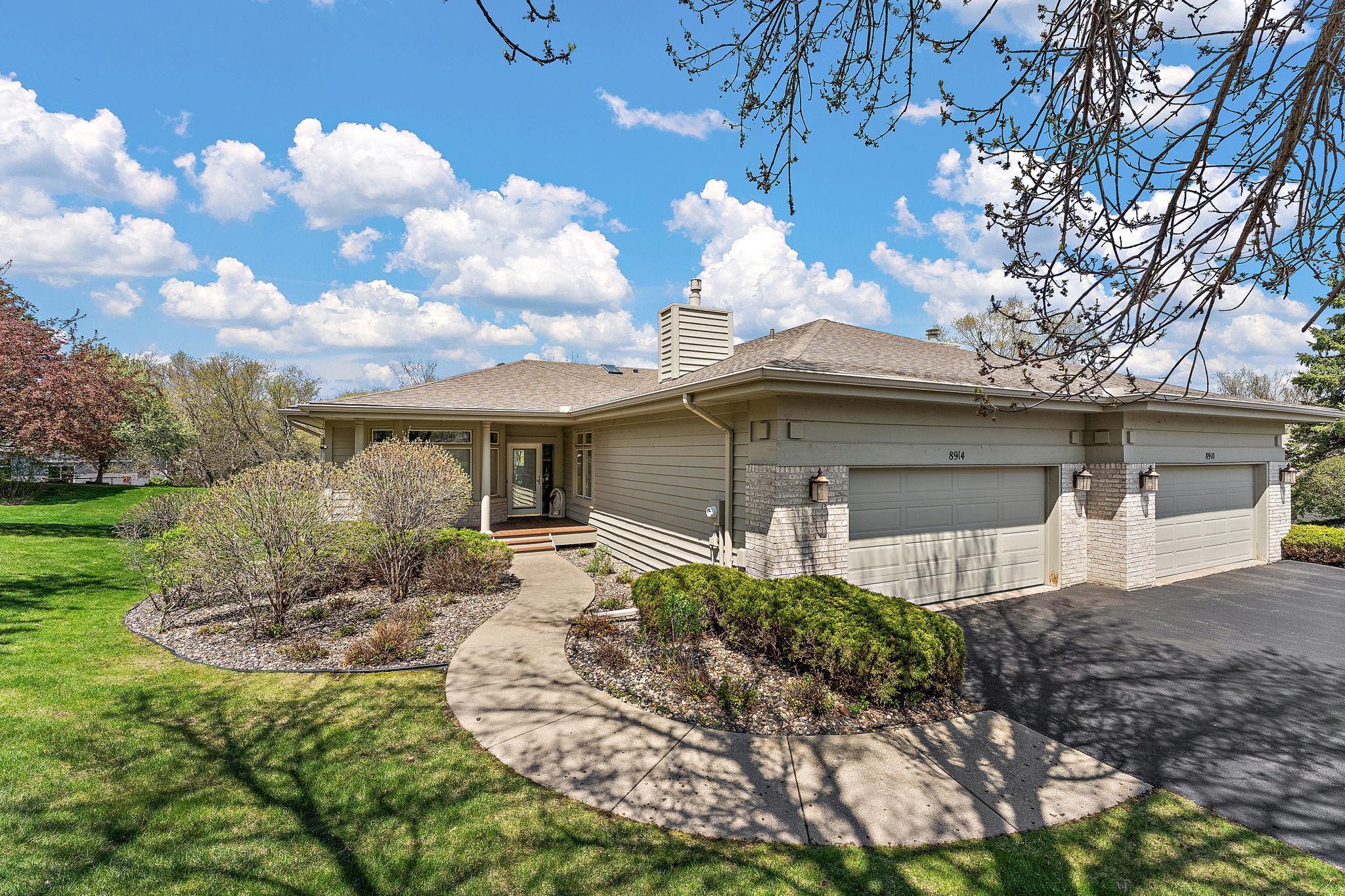 Photo of 8914 Hilloway Road, Eden Prairie, MN 55347