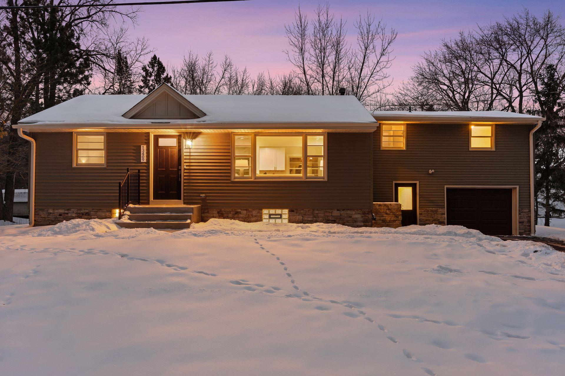 Photo of 13409 1st Avenue N, Plymouth, MN 55441