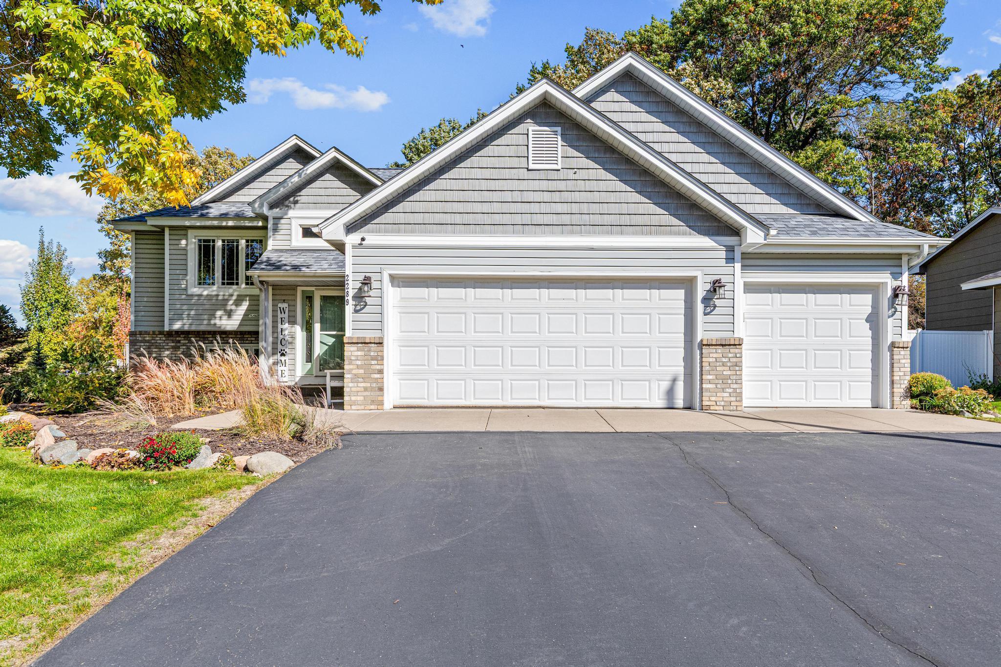 Photo of 2289 S Coon Creek Drive, Andover, MN 55304