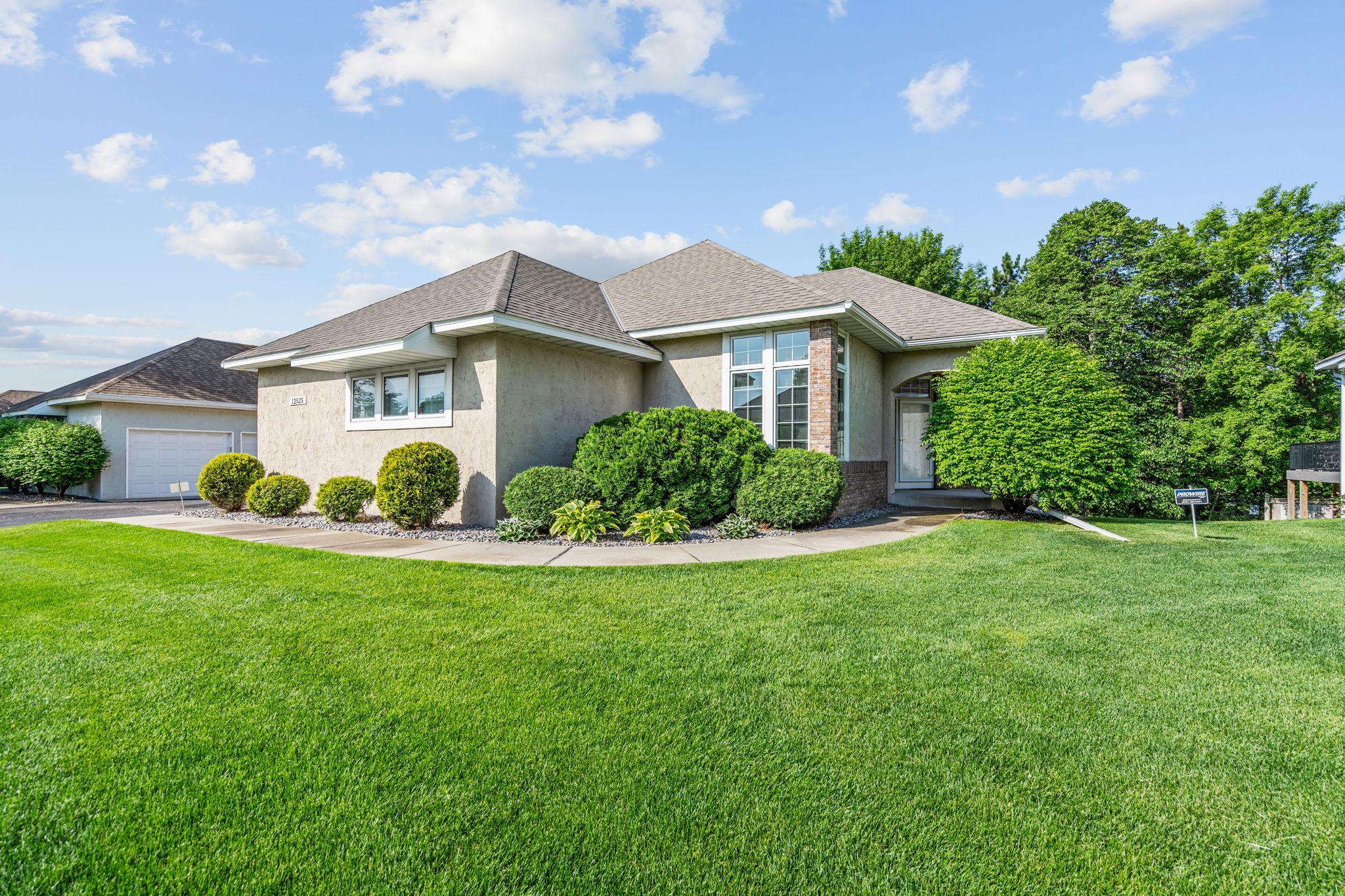 Photo of 12525 42nd Avenue N, Plymouth, MN 55441
