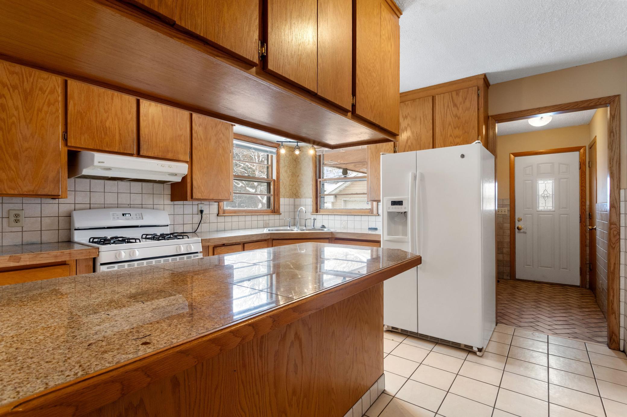 Photo of 718 Jackson Street, Anoka, MN 55303