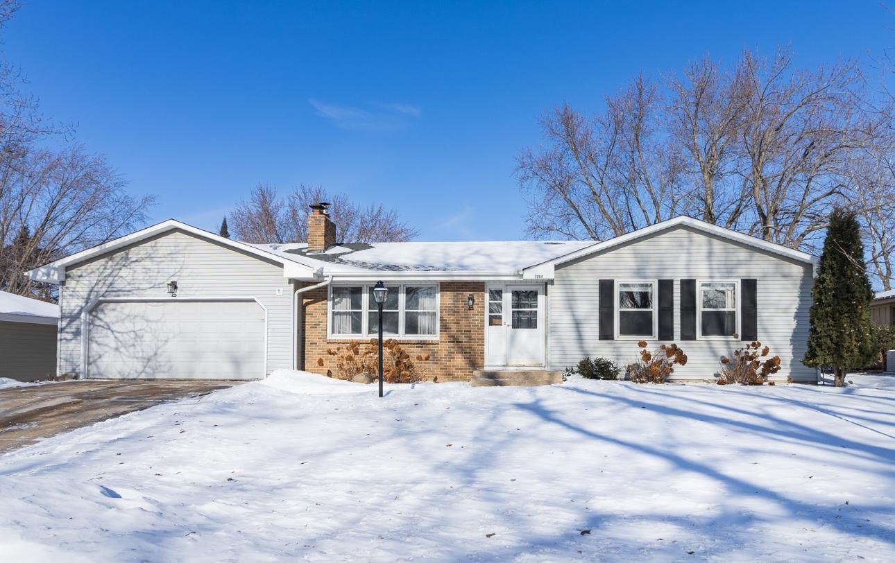 Photo of 7064 Glenross Road, Woodbury, MN 55125
