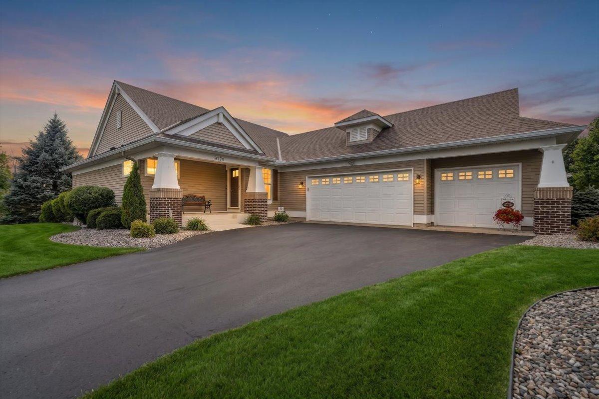 Photo of 9779 Wedgewood Circle, Woodbury, MN 55125