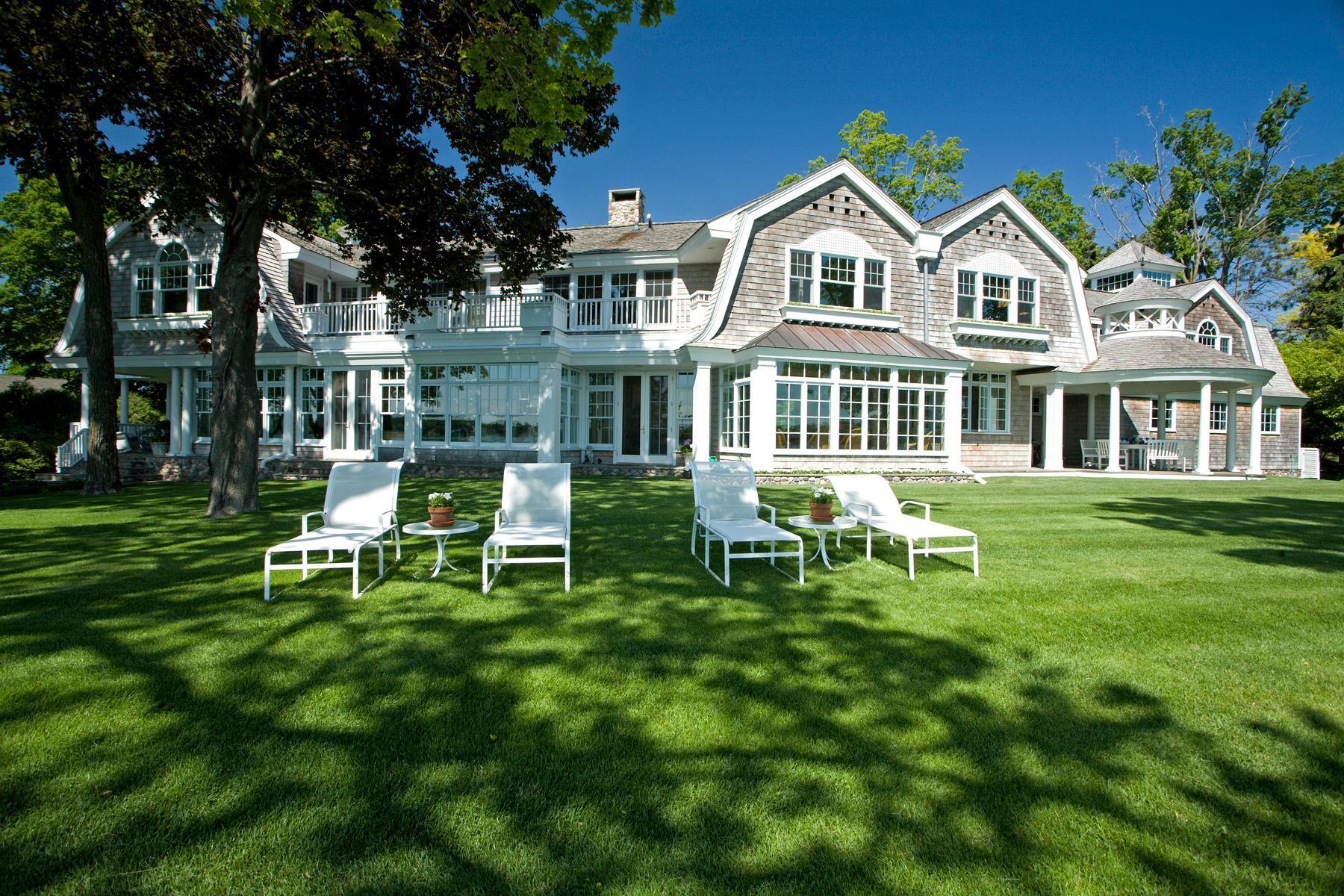 Photo of 1655 Bohns Point Road, Wayzata, MN 55391