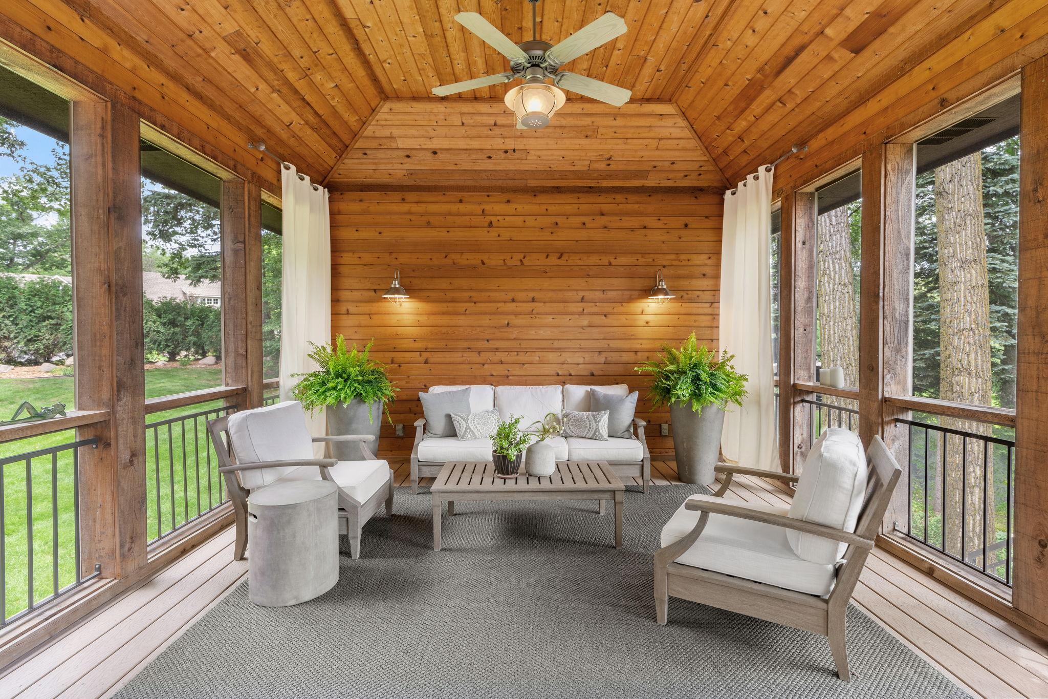 Photo of 710 Shadyview Lane N, Plymouth, MN 55447