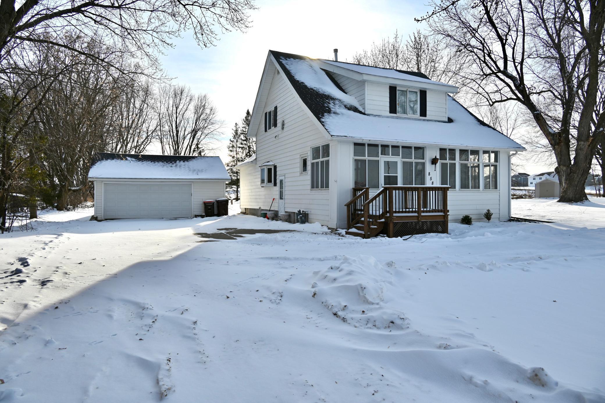 Photo of 8585 Dale Road, Woodbury, MN 55129