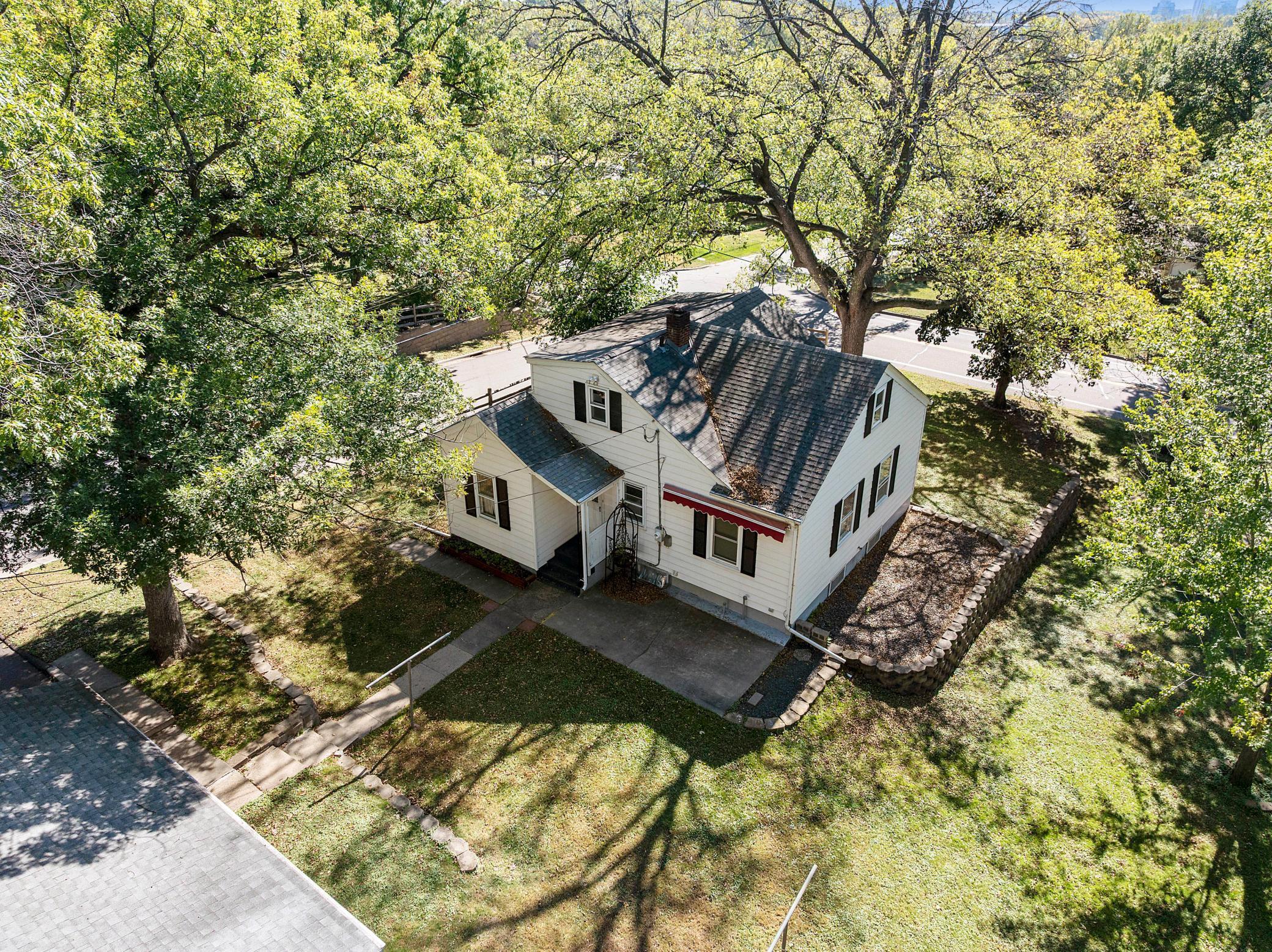 Photo of 9900 26th Avenue N, Plymouth, MN 55441