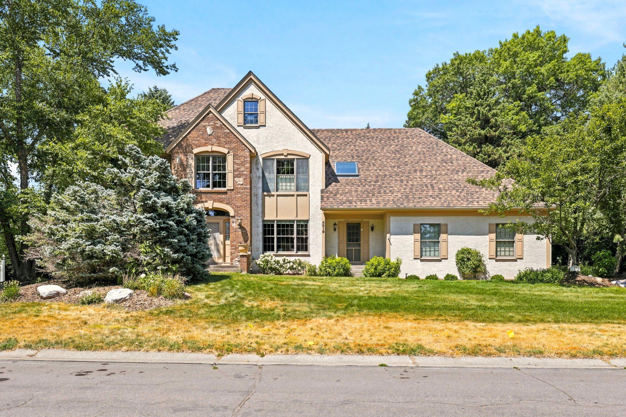 Photo of 4819 137th Street W, Apple Valley, MN 55124