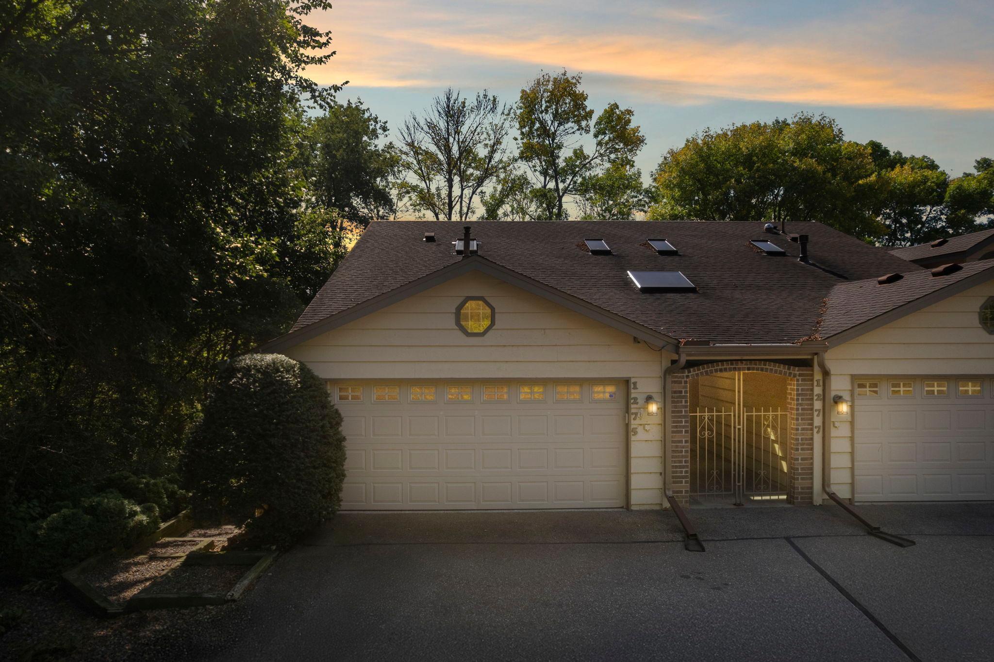 Photo of 1275 Black Oaks Court N, Plymouth, MN 55447