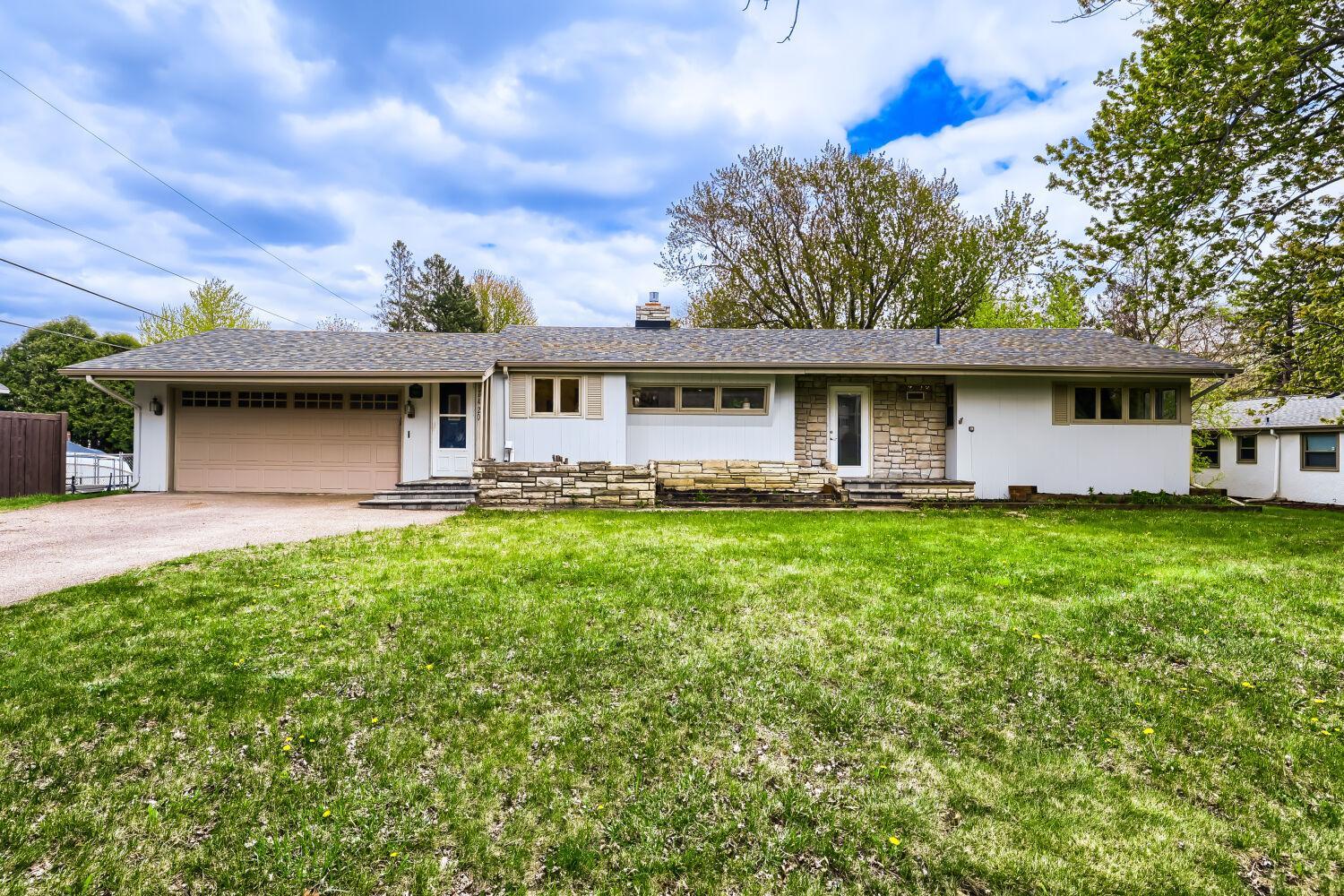 Photo of 3420 Xenium Lane N, Plymouth, MN 55441